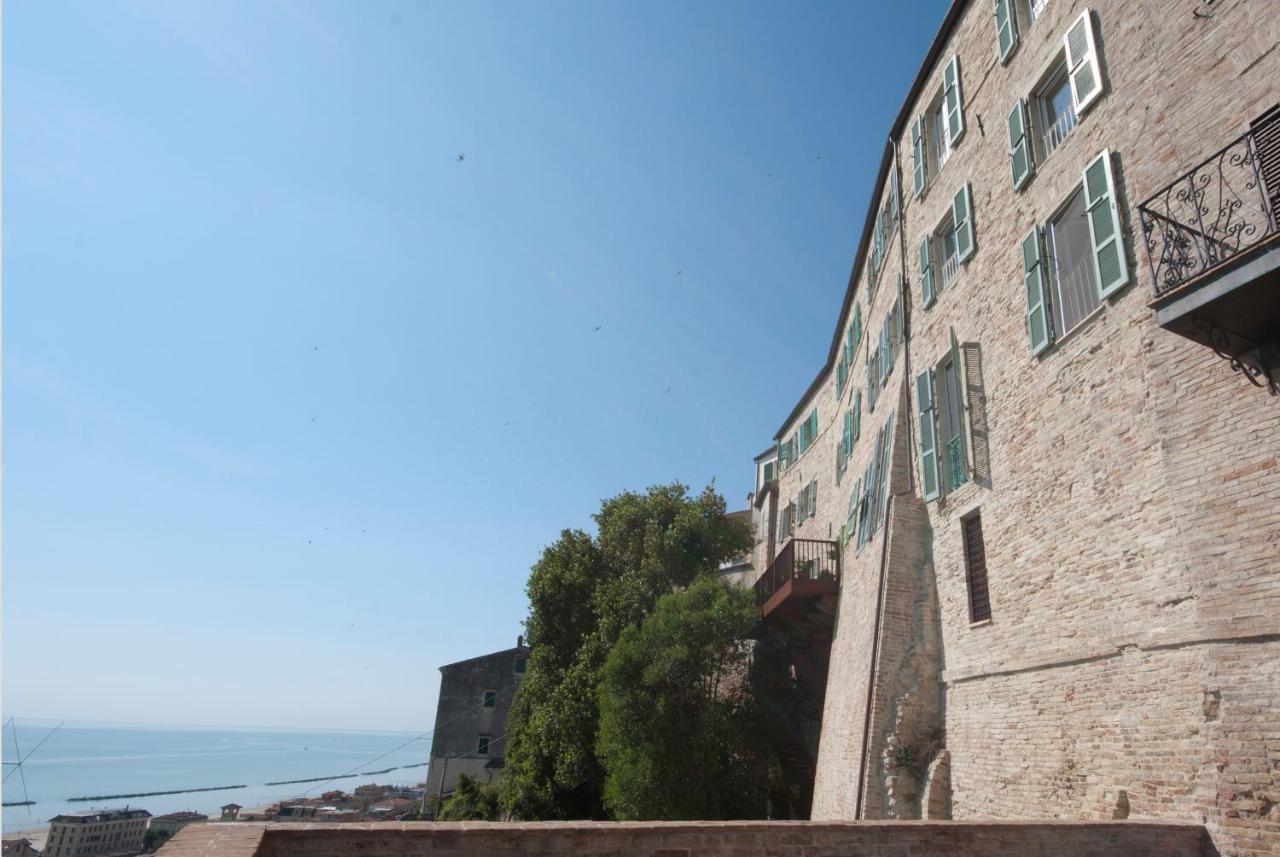 B&B Tre Finestre sul Mare Grottammare Exterior foto